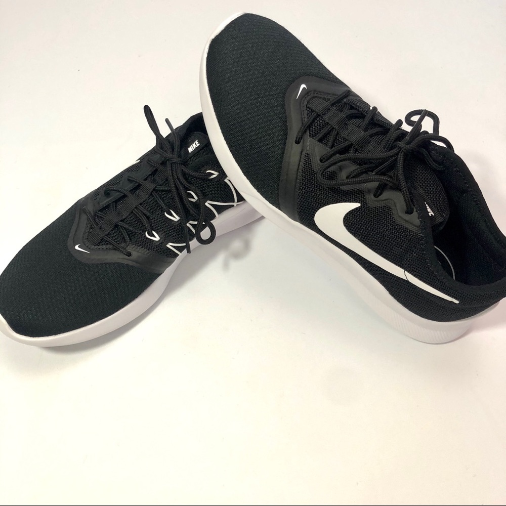 New Nike VTR Shoes